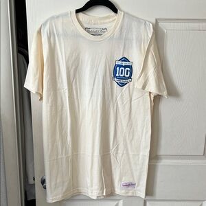 Mitchell & Ness NCAA Pitt V Syracuse Helmet Tee L